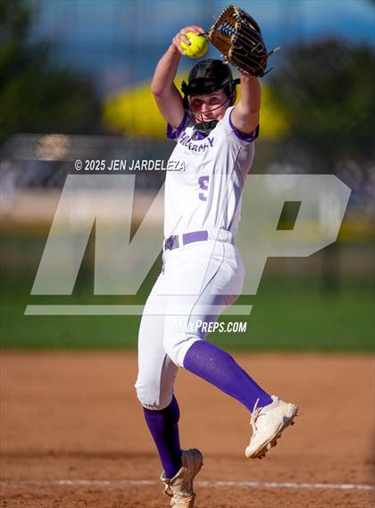 Thumbnail 3 in Palmer Ridge vs. Holy Family (CHSAA 4A Semifinal) photogallery.