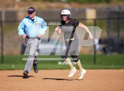 Thumbnail 2 in Palmer Ridge vs. Holy Family (CHSAA 4A Semifinal) photogallery.