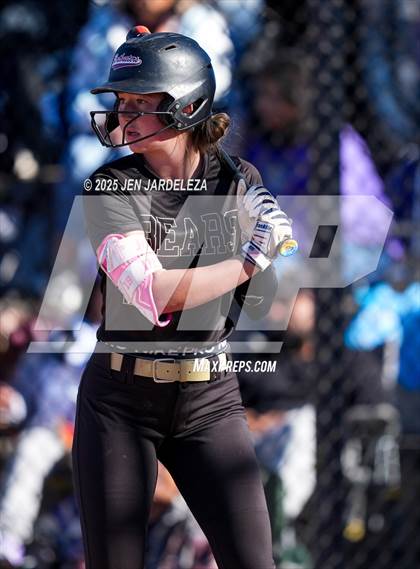 Thumbnail 2 in Palmer Ridge vs. Holy Family (CHSAA 4A Semifinal) photogallery.