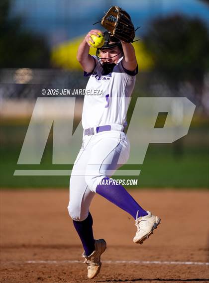 Thumbnail 3 in Palmer Ridge vs. Holy Family (CHSAA 4A Semifinal) photogallery.