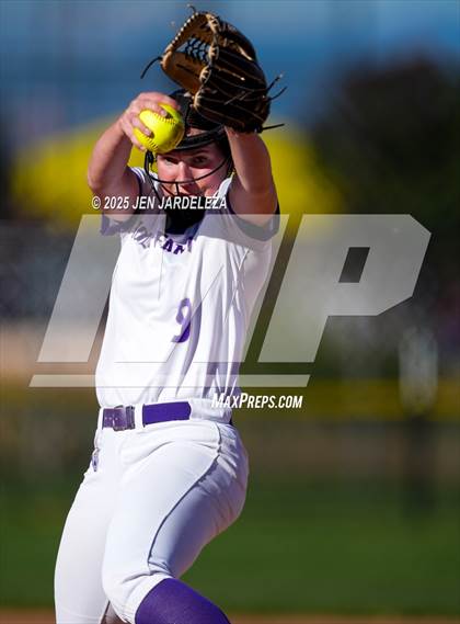 Thumbnail 2 in Palmer Ridge vs. Holy Family (CHSAA 4A Semifinal) photogallery.