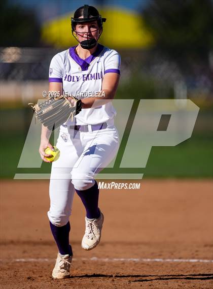 Thumbnail 3 in Palmer Ridge vs. Holy Family (CHSAA 4A Semifinal) photogallery.