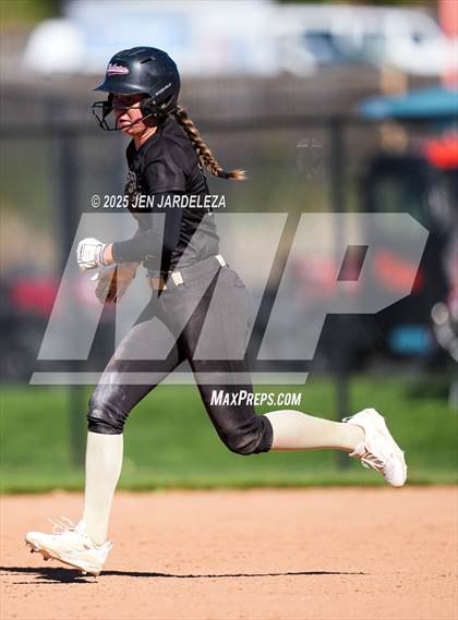 Thumbnail 2 in Palmer Ridge vs. Holy Family (CHSAA 4A Semifinal) photogallery.