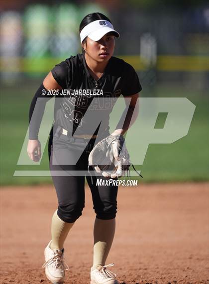 Thumbnail 1 in Palmer Ridge vs. Holy Family (CHSAA 4A Semifinal) photogallery.