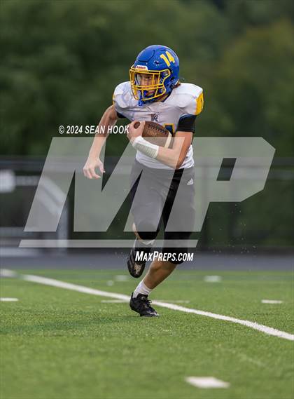 Thumbnail 1 in Stafford @ Colonial Forge photogallery.