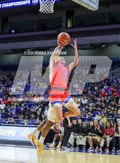 Thumbnail 2 in Summer Creek vs. Duncanville (UIL 6A Basketball Semifinal) photogallery.