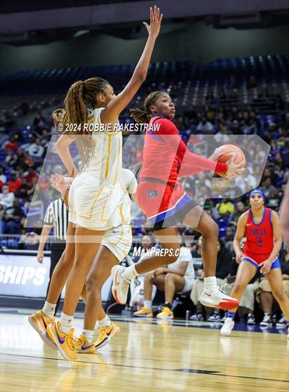 Thumbnail 1 in Summer Creek vs. Duncanville (UIL 6A Basketball Semifinal) photogallery.