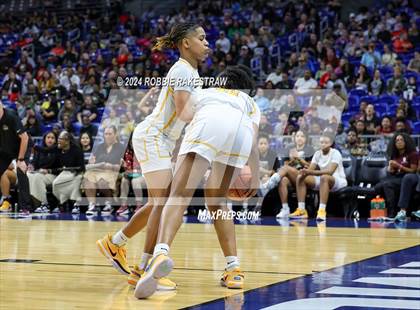 Thumbnail 1 in Summer Creek vs. Duncanville (UIL 6A Basketball Semifinal) photogallery.