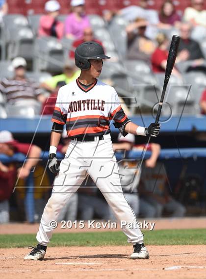 Thumbnail 2 in St. Joseph vs. Montville (CIAC Class M Semifinal) photogallery.