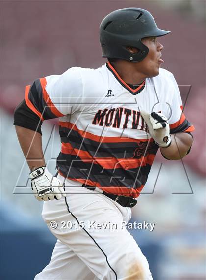 Thumbnail 1 in St. Joseph vs. Montville (CIAC Class M Semifinal) photogallery.