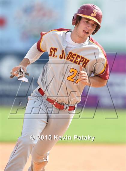 Thumbnail 1 in St. Joseph vs. Montville (CIAC Class M Semifinal) photogallery.