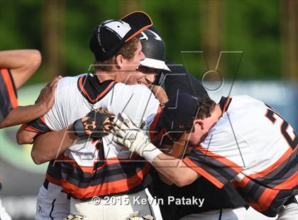 Thumbnail 2 in St. Joseph vs. Montville (CIAC Class M Semifinal) photogallery.