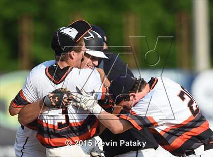 Thumbnail 1 in St. Joseph vs. Montville (CIAC Class M Semifinal) photogallery.