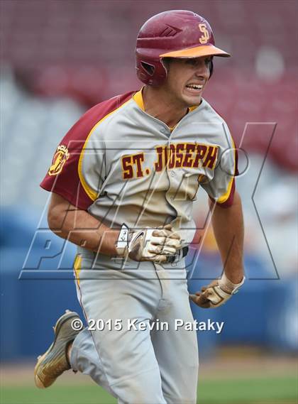 Thumbnail 3 in St. Joseph vs. Montville (CIAC Class M Semifinal) photogallery.