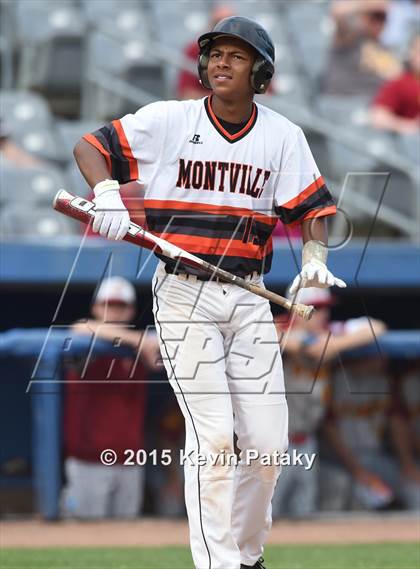 Thumbnail 1 in St. Joseph vs. Montville (CIAC Class M Semifinal) photogallery.