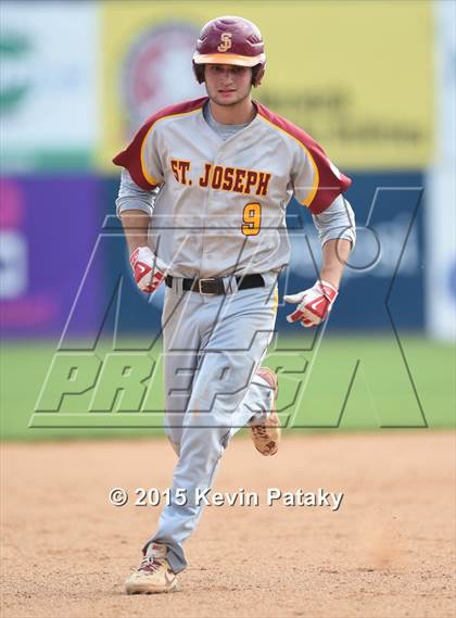 Thumbnail 1 in St. Joseph vs. Montville (CIAC Class M Semifinal) photogallery.