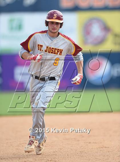 Thumbnail 3 in St. Joseph vs. Montville (CIAC Class M Semifinal) photogallery.