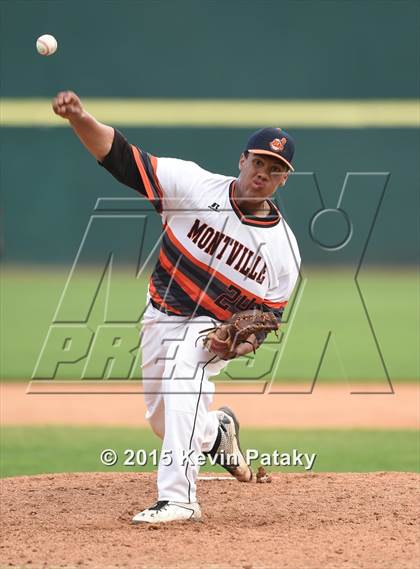 Thumbnail 1 in St. Joseph vs. Montville (CIAC Class M Semifinal) photogallery.