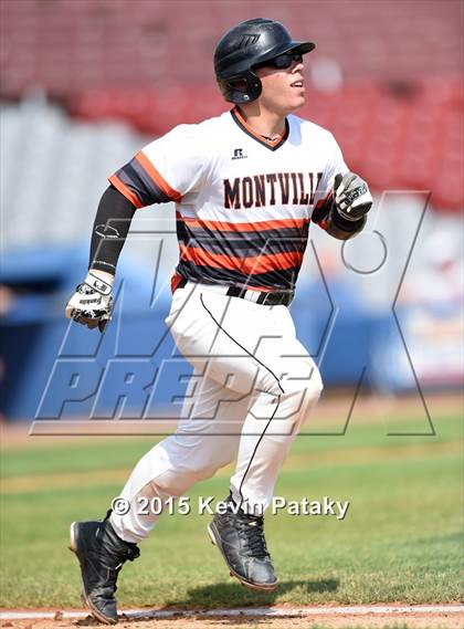 Thumbnail 3 in St. Joseph vs. Montville (CIAC Class M Semifinal) photogallery.