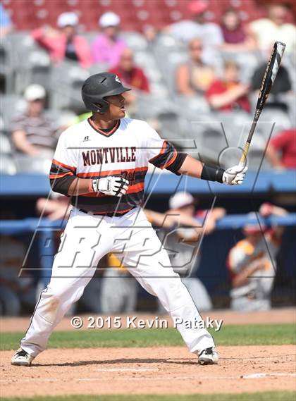 Thumbnail 1 in St. Joseph vs. Montville (CIAC Class M Semifinal) photogallery.