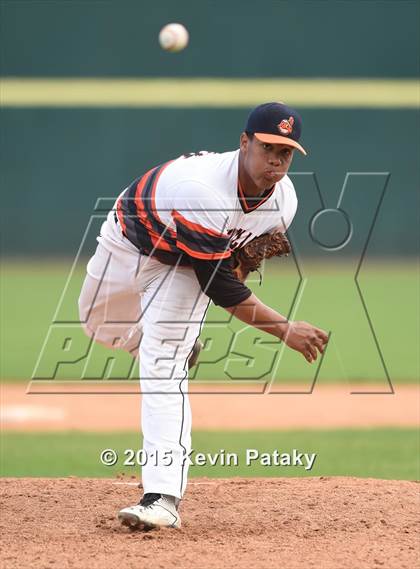 Thumbnail 3 in St. Joseph vs. Montville (CIAC Class M Semifinal) photogallery.