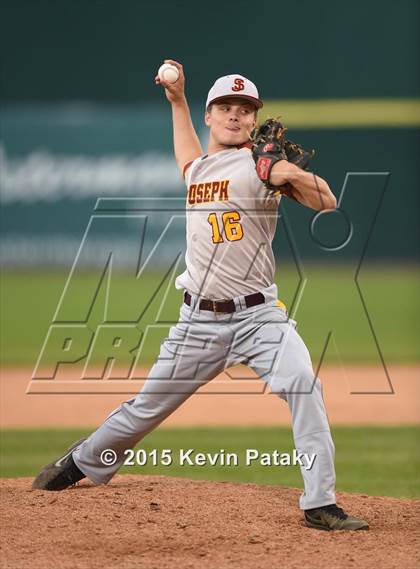 Thumbnail 1 in St. Joseph vs. Montville (CIAC Class M Semifinal) photogallery.