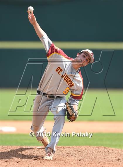 Thumbnail 1 in St. Joseph vs. Montville (CIAC Class M Semifinal) photogallery.