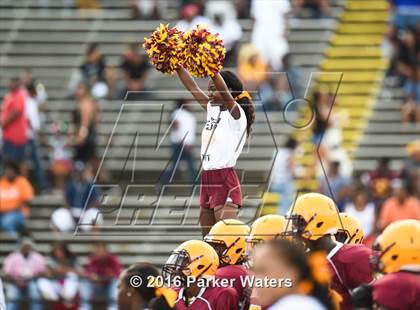 Thumbnail 2 in Landry-Walker vs McDonogh 35 (Tad Gormley Jamboree) photogallery.