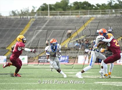 Thumbnail 3 in Landry-Walker vs McDonogh 35 (Tad Gormley Jamboree) photogallery.