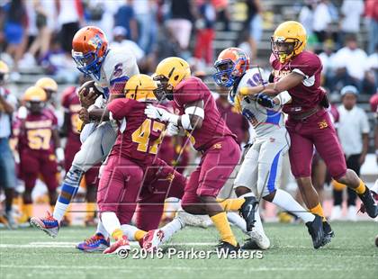Thumbnail 2 in Landry-Walker vs McDonogh 35 (Tad Gormley Jamboree) photogallery.