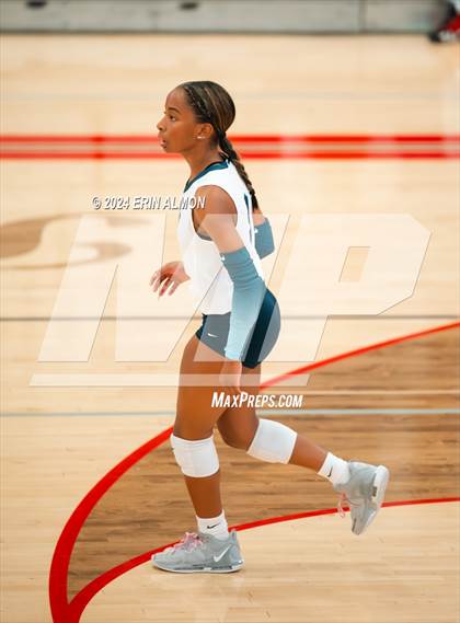 Thumbnail 3 in James Clemens @ Bob Jones photogallery.