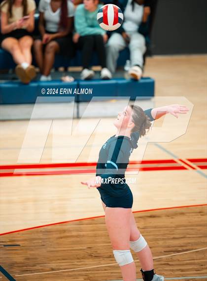 Thumbnail 2 in James Clemens @ Bob Jones photogallery.
