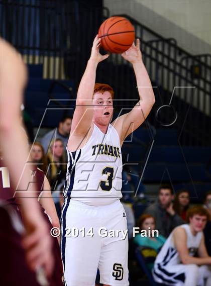 Thumbnail 2 in Cannon County vs Soddy Daisy (Rhea County Christmas Tournament) photogallery.