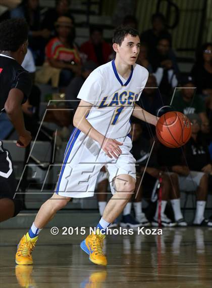 Thumbnail 3 in View Park vs. Los Angeles CES (CIF LA City Section D4 Final) photogallery.