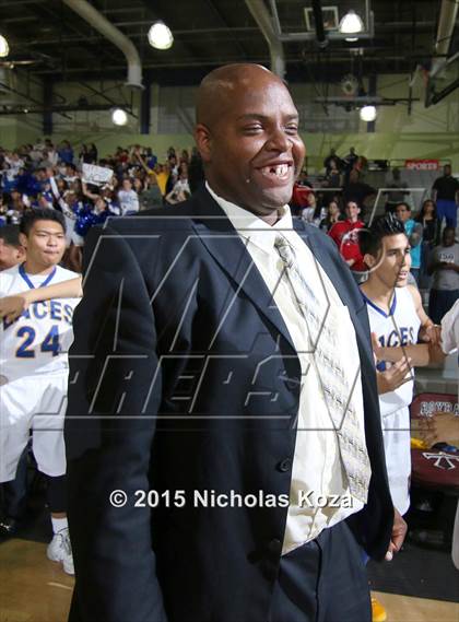 Thumbnail 2 in View Park vs. Los Angeles CES (CIF LA City Section D4 Final) photogallery.