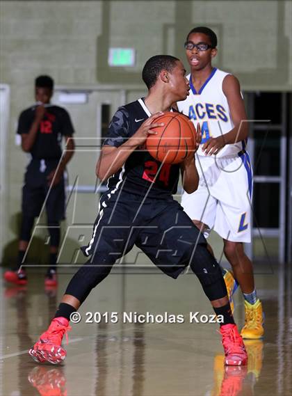 Thumbnail 3 in View Park vs. Los Angeles CES (CIF LA City Section D4 Final) photogallery.