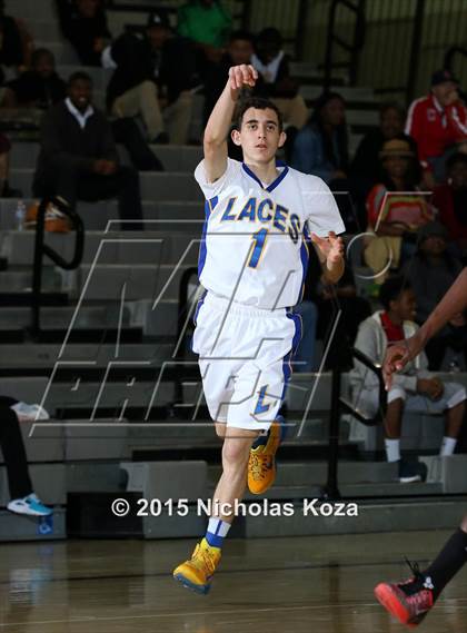 Thumbnail 3 in View Park vs. Los Angeles CES (CIF LA City Section D4 Final) photogallery.