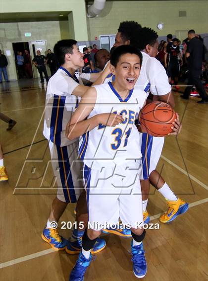 Thumbnail 1 in View Park vs. Los Angeles CES (CIF LA City Section D4 Final) photogallery.