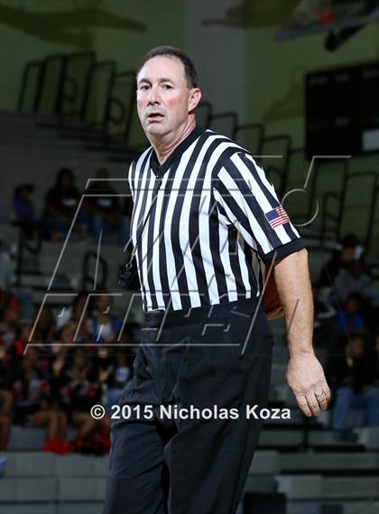 Thumbnail 2 in View Park vs. Los Angeles CES (CIF LA City Section D4 Final) photogallery.