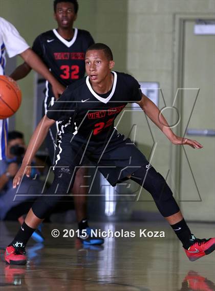 Thumbnail 2 in View Park vs. Los Angeles CES (CIF LA City Section D4 Final) photogallery.