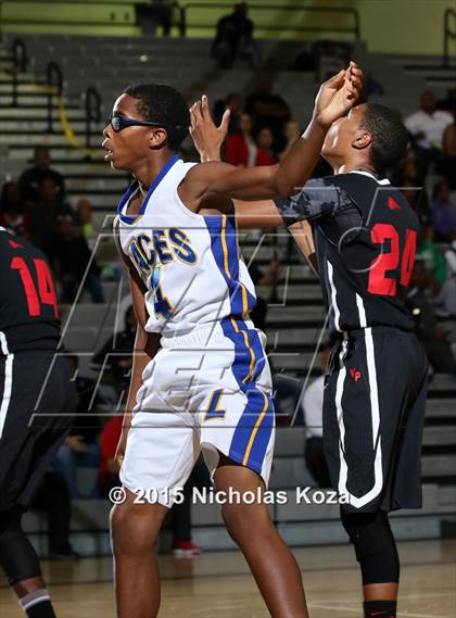 Thumbnail 1 in View Park vs. Los Angeles CES (CIF LA City Section D4 Final) photogallery.