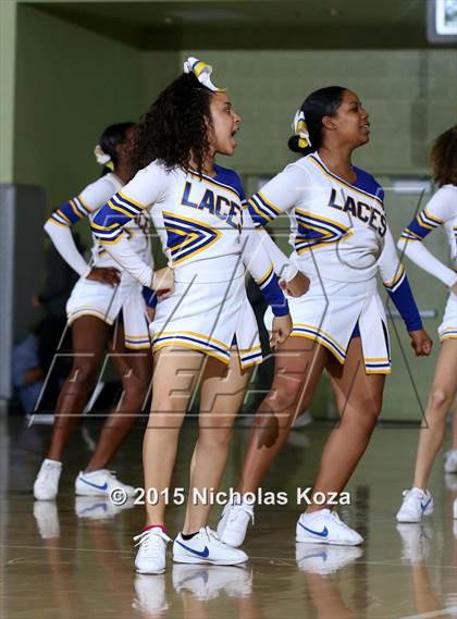 Thumbnail 1 in View Park vs. Los Angeles CES (CIF LA City Section D4 Final) photogallery.