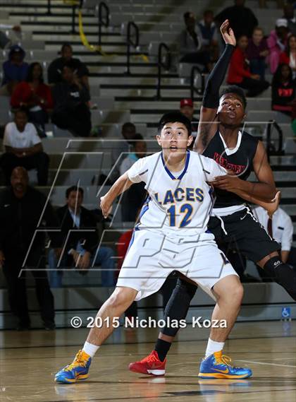 Thumbnail 1 in View Park vs. Los Angeles CES (CIF LA City Section D4 Final) photogallery.