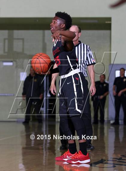 Thumbnail 3 in View Park vs. Los Angeles CES (CIF LA City Section D4 Final) photogallery.