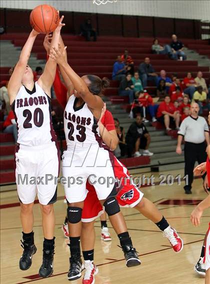 Thumbnail 2 in Atascocita vs. Round Rock (5A Region 2 Area Playoff) photogallery.