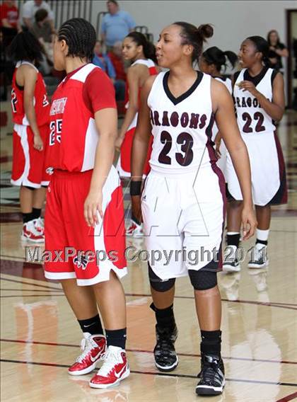 Thumbnail 1 in Atascocita vs. Round Rock (5A Region 2 Area Playoff) photogallery.