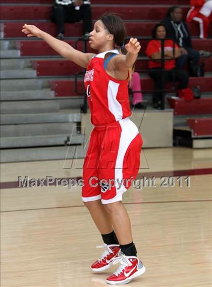 Thumbnail 1 in Atascocita vs. Round Rock (5A Region 2 Area Playoff) photogallery.