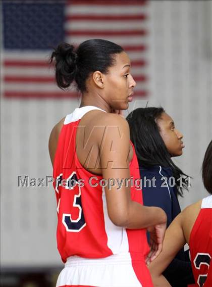 Thumbnail 2 in Atascocita vs. Round Rock (5A Region 2 Area Playoff) photogallery.