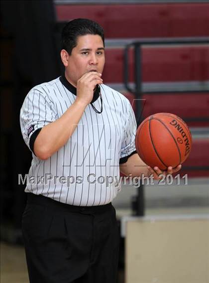 Thumbnail 1 in Atascocita vs. Round Rock (5A Region 2 Area Playoff) photogallery.
