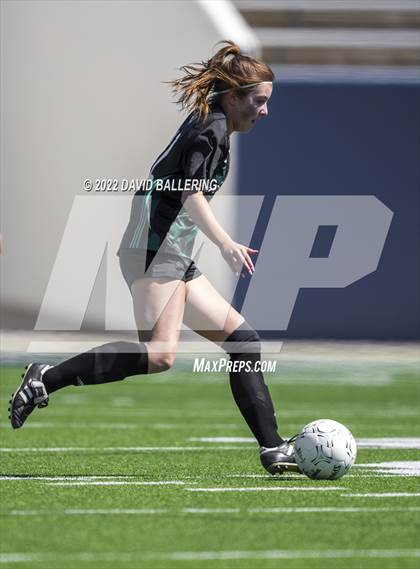 Thumbnail 2 in Southlake Carroll vs. Allen UIL 6A Regional Semifinal photogallery.